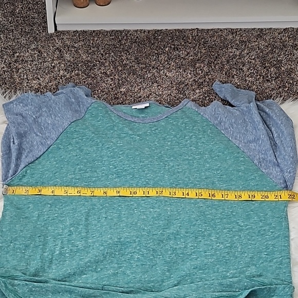 LuLaRoe Randy Heather Green Body with Heather Blue Sleeves Baseball Tee - Picture 14 of 14